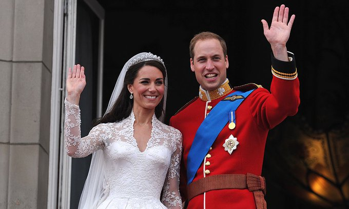 CngchaxHoaTnhY1's tweet photo. Prince William and Kate’s wedding was the most watched Royal Wedding of the decade ✨👑
#10YearsOfWillAndKate https://t.co/yetxpc6ziD