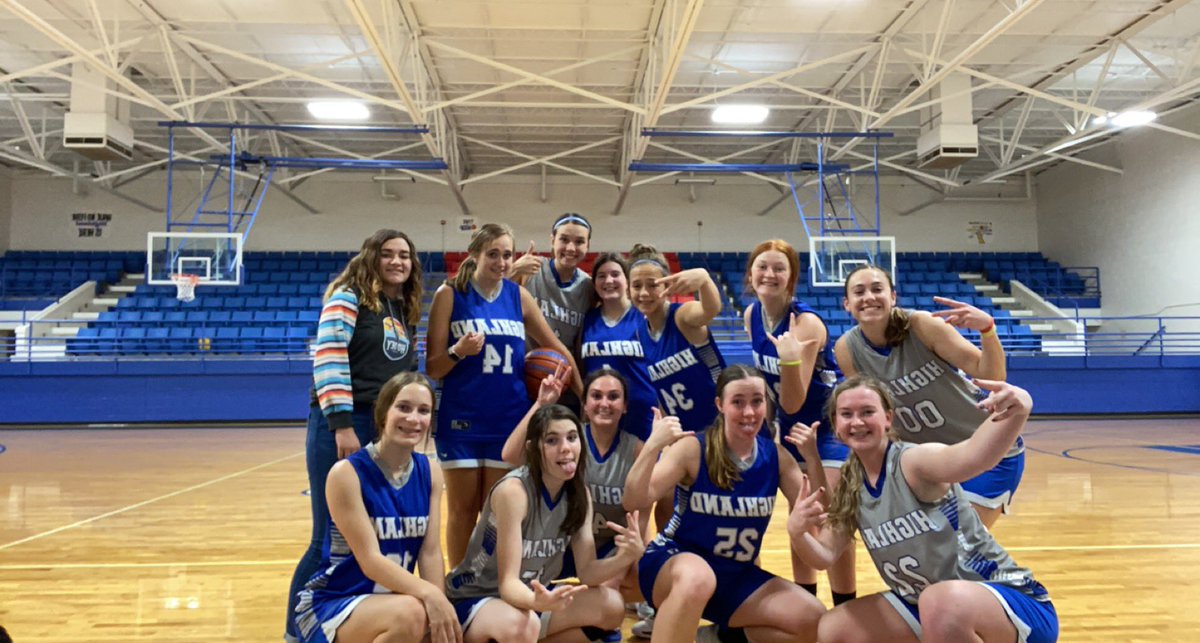 taylorallen_00's tweet photo. Super excited about season starting, but even more pumped about how my official visit at Lubbock Christian University went!! Thank you Coach Gomez, Coach Self, Coach Kaycie, and Coach P for giving me the opportunity to become a Lady Chap! PECK ‘EM!❤️💙 @LCUWomensBball https://t.co/1NXZScaYvt