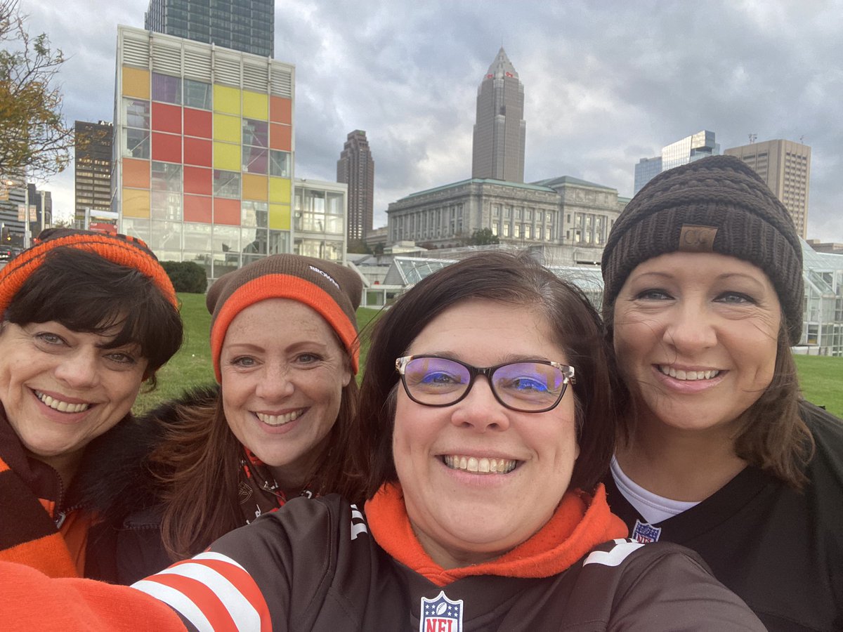 payrog's tweet photo. #DENvsCLE https://t.co/T2nZf2s8wc