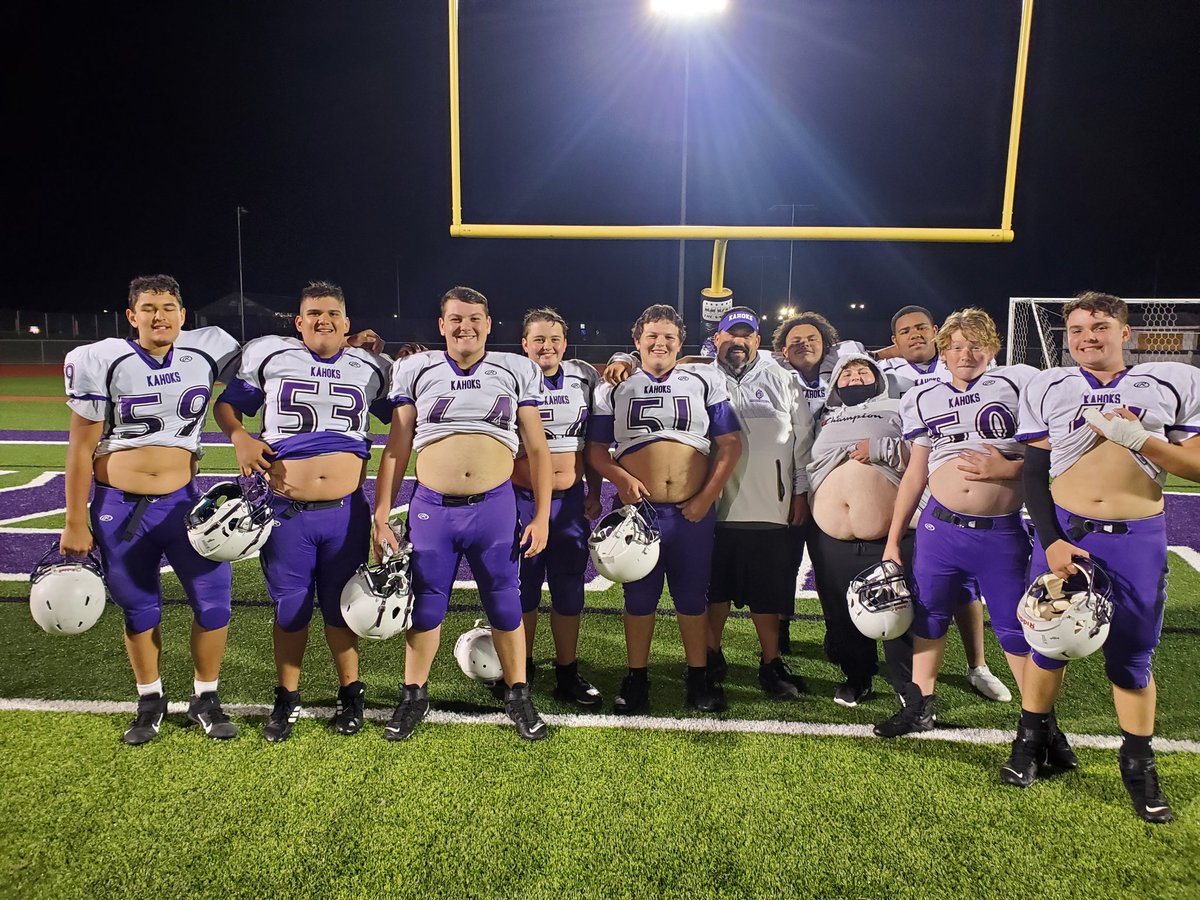 Spillan_66's tweet photo. THE TRADITION MUST CONTINUE FOR @Kahoks_Football #BEEFSQUAD MY LINEMAN ARE THE BEST!!!!!! I LOVE THESE GUYS!!!! #kahoksBEEFsquad https://t.co/xrhG5R0glb