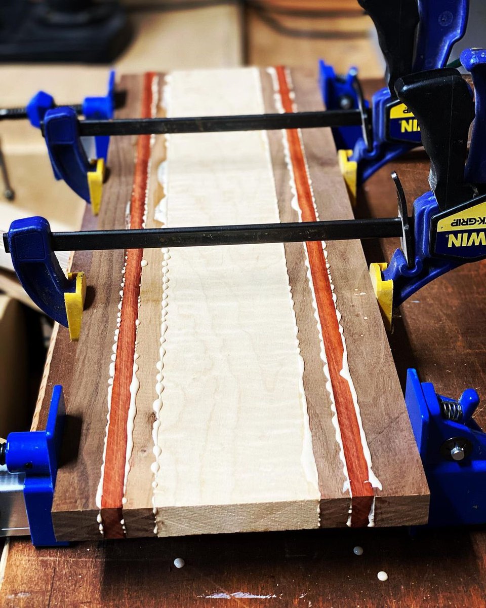 IRWINtools's tweet photo. Need a hand? The IRWIN® QUICK-GRIP® Medium-Duty Clamps Quick-Release™ trigger allows for simple, one-handed operation. Available now at @Lowes here &amp; other select retailers. https://t.co/3tfVCQCE8N #IRWIN #IRWINTOOLS #quickgripclamps #clamps #woodworking #carpentry https://t.co/eQ5FJ2qkiP