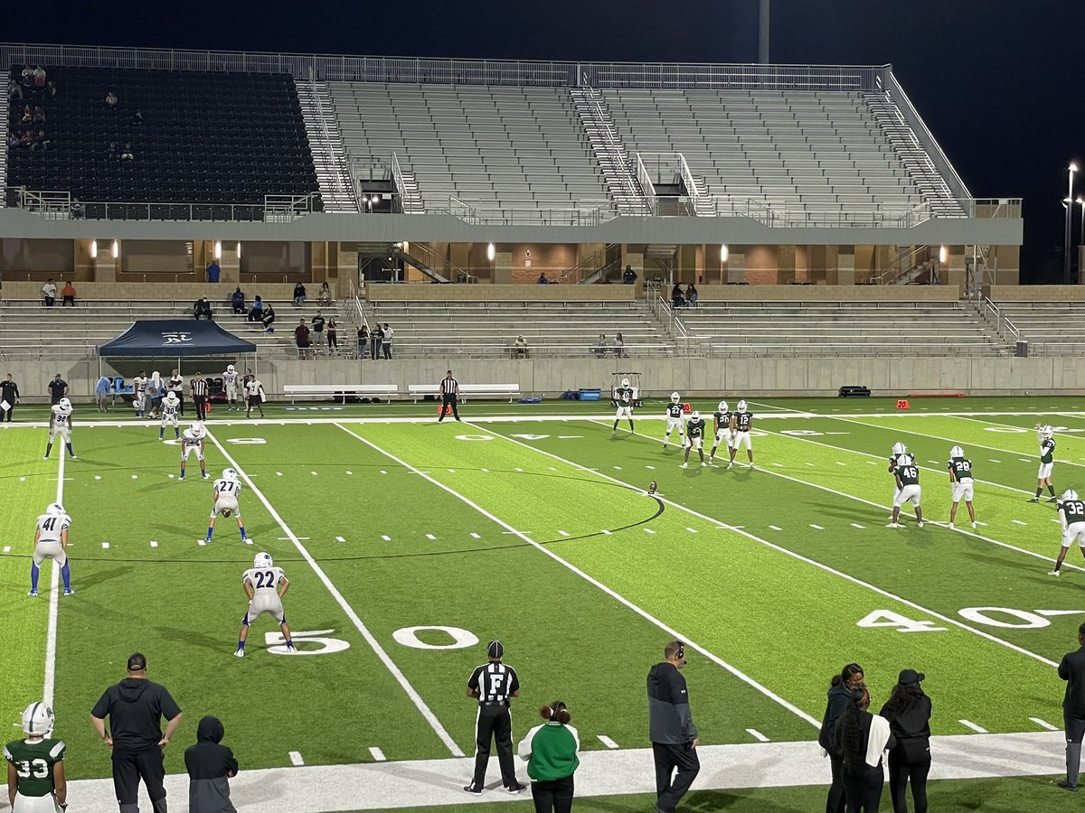 ResendizEDU's tweet photo. S/O to @CoachTMiller18 and our coaching staff for picking up a W tonight against @AldineHS_AISD by a score of 70-0! #DefendTheDen #RoadToStateContinues https://t.co/qmE402uXyA