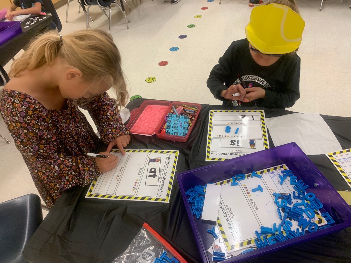 MrsMickan's tweet photo. Rock Your School Day was happening in kindergarten today! #rockyourschool #whatAdistrict @LampasasISD @LampasasTCE https://t.co/KRjs5xQ1fg