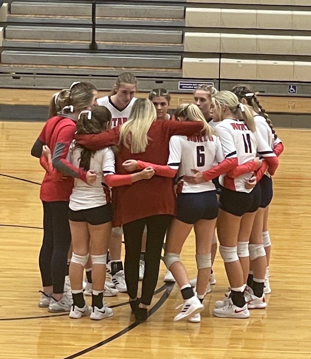 The Stars fight to the very end but fall to East in 4 sets to end the season. Thank you to our two Seniors, Avery &amp; Maddie, for all that you have given to our program. You will be missed. @SiouxCityNorth