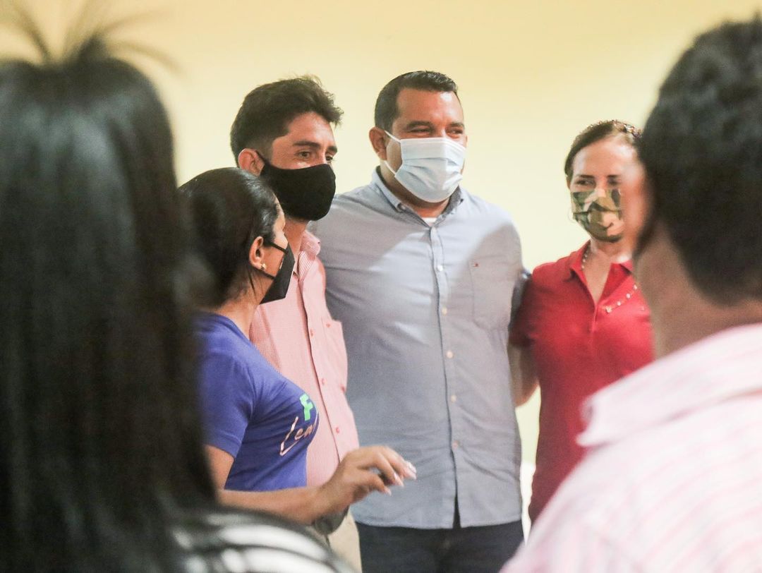 secfinanzasfal's tweet image. #21Oct |🇻🇪📢▶️
#VenezuelaTieneConQué

Nuestro gobernador sostuvo una reunión con los productores, empresarios, emprendedores y prestadores de servicio de Dabajuro  para construir una ruta de trabajo e impulsar el Falcón productivo ✊