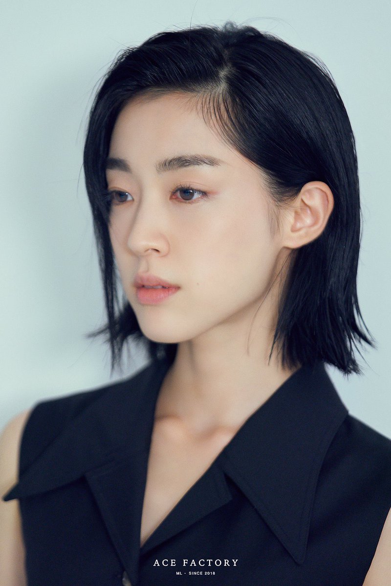 904yiheon's tweet photo. Somebody write a #JoansGalaxy AU where girl boss IO/Yi Oh meets flower shop owner Joan.
#SF8 #ChoiSungEun #KimBoRa https://t.co/fDhwcJtn2V