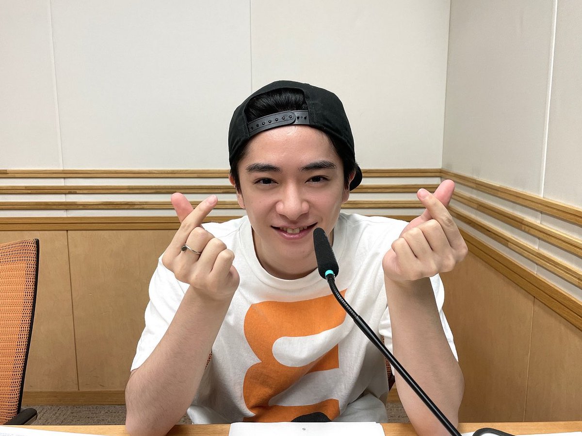 y_m_a_d_rin's tweet photo. 指輪さま、健全だっ https://t.co/xolkVqWAeE