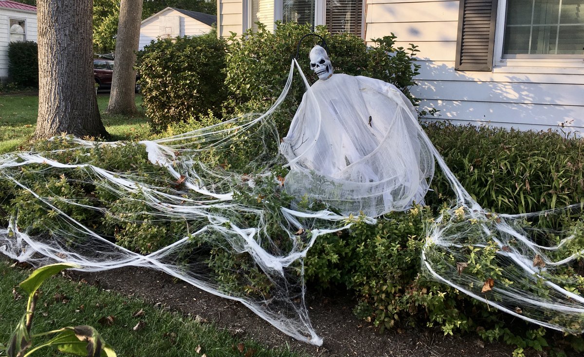 OPIEOhio's tweet photo. It's getting close to Halloween time in Athens! https://t.co/zudJifjXML