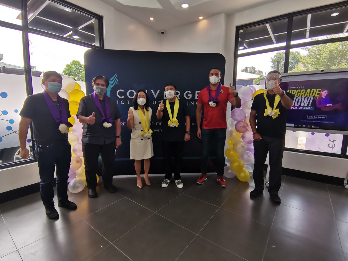 ExperienceCNVRG's tweet photo. Former DICT Secretary Gregorio Honasan and San Juan Mayor Francis Zamora lend significance to our event — the opening of a landmark in Greenhills, Metro Manila’s tech, consumer electronics, and commercial hub.

#ExperienceBetter https://t.co/oB7ikk0iyj