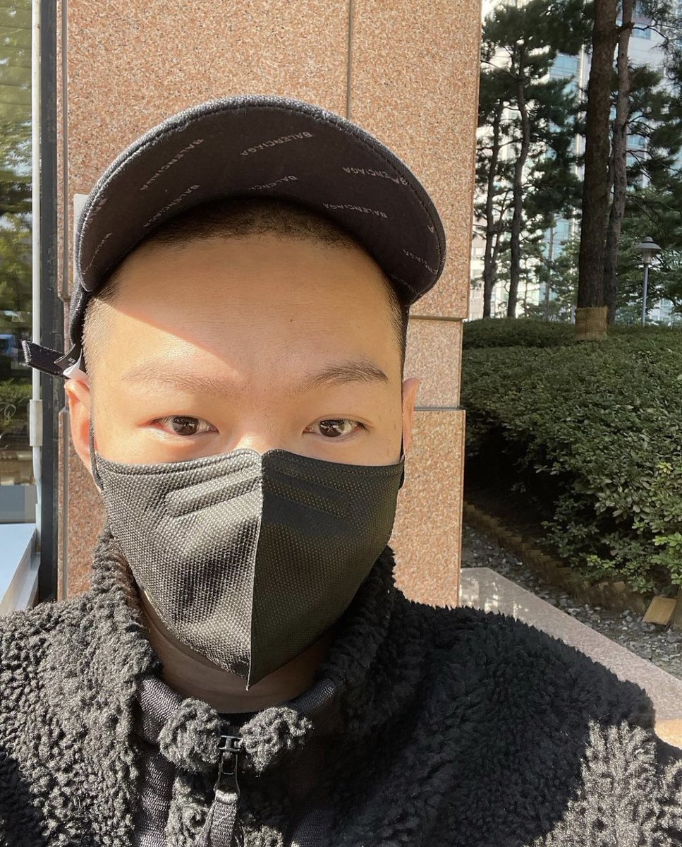 jjellybeans_'s tweet photo. I feel so spoiled 😩 changsub😩🥺😭
“doing the things I want to do”
#yejiapsa💙
#dontgetacold
#thesuniswarmsoitsicedamericano https://t.co/tyZJhVu9es