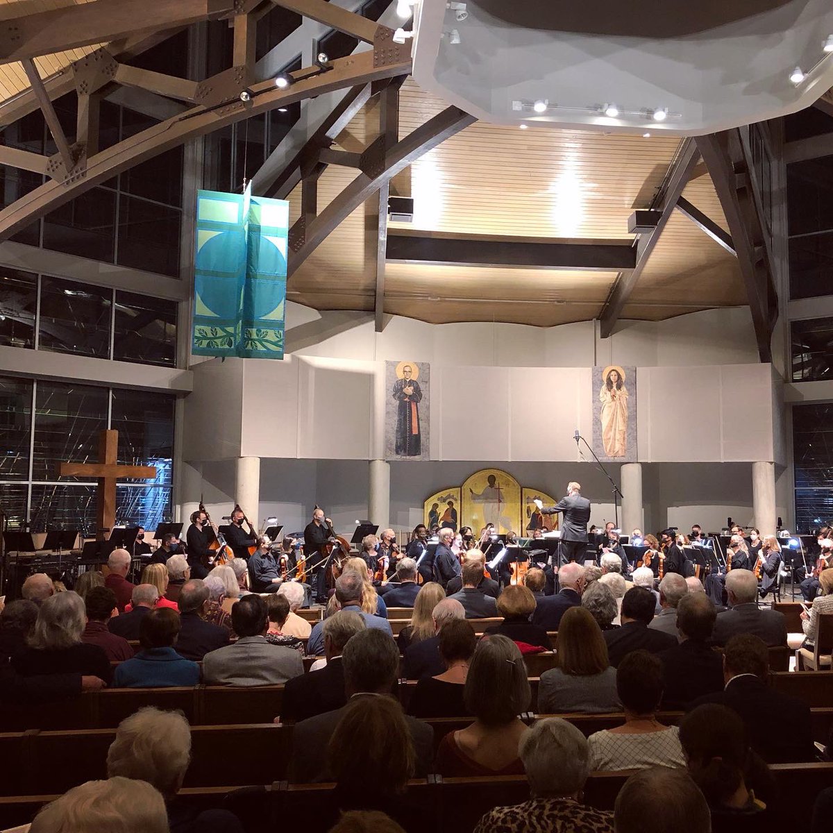 CCUPtoledo's tweet photo. Thank you to everyone who made our annual @toledosymphony Fundraiser and Patrons’ Dinner a success! 🎶 
#ccuptoledo #toledosymphony https://t.co/8zDT7BvPCb