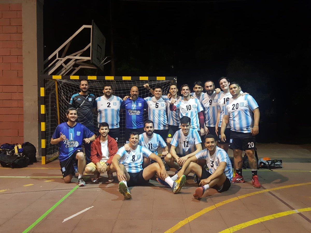 Liga <a href="/UnilivoOk/">Unilivo</a> 

1° División Caballeros
El equipo dirigido por <a href="/NelterVC/">Nelter Valdez</a> ganó 3-1 a BCRA  y obtuvo su octavo triunfo consecutivo.
Con este resultado, los caballeros siguen en segundo lugar y la próximo fecha (4/11) enfrentan al puntero del torneo (CNSM)
Vamos Los Pibes 🎓🏐💙