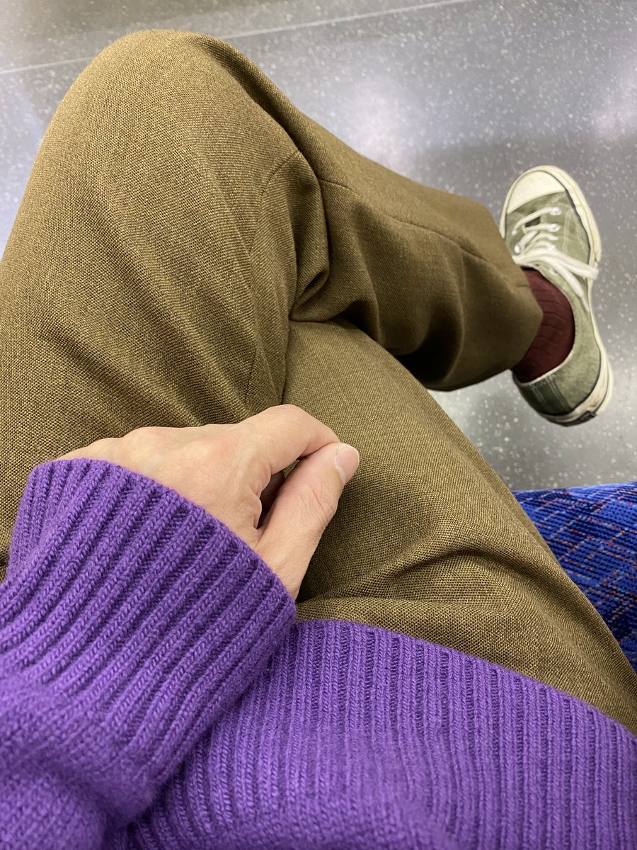 ryo_sanpo___'s tweet photo. 今日は珍しく横浜🙌
楽しみでございます🤤🤤🤤
Knit #RYETENDER
Slacks #vintage #britisharmy #dresspants
Shoes #converse #CT70
Muffler #inouebrothers https://t.co/zZtOH4CO0D