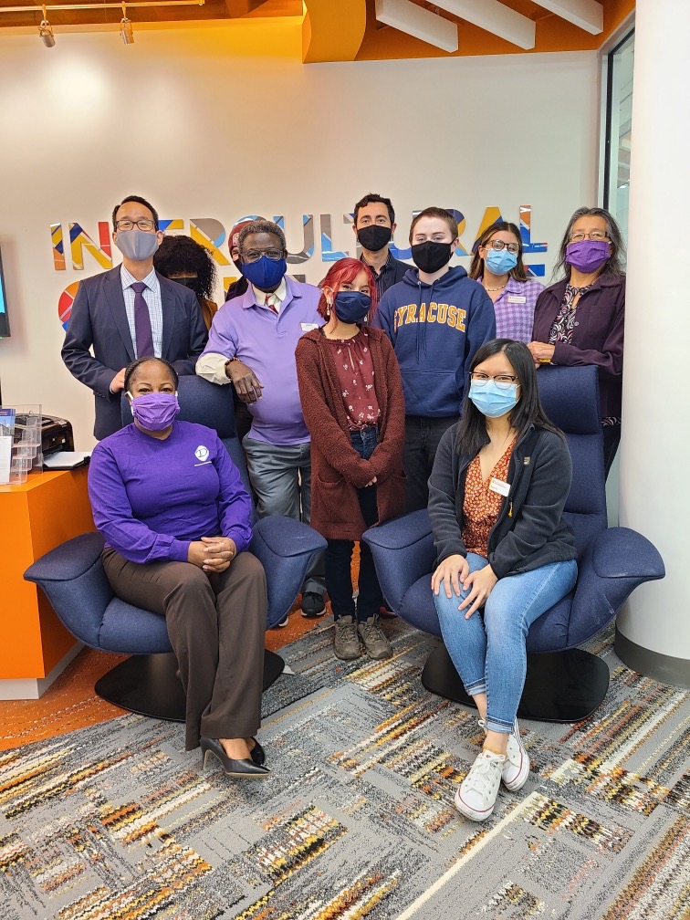 SYR_OMA's tweet photo. Today we wore our purple in support of survivors and victims of dating/domestic violence. At Syracuse University we must continue to do our part to have a campus free of interpersonal violence. 💜💜
For more resources please visit @bewellsu 
#whyiwearpurple #sugoespurple https://t.co/Mke3sBWLTy