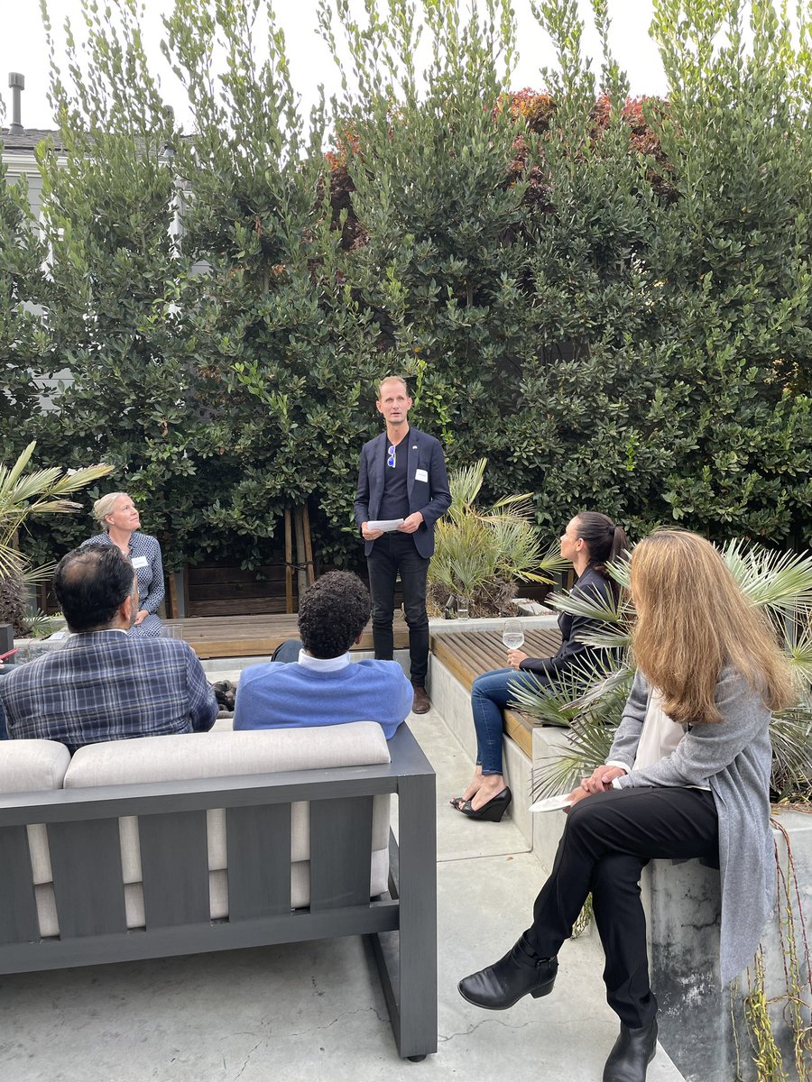 DKcgSV's tweet image. Pleasure meeting great people from #SiliconValley today, doing inspiring work within tech, science, governmental affairs &amp;amp; VC (just to mention a few). Look much forward to working with you &amp;amp; strengthen the DK-CA cooperation!🇩🇰 Thank u for hosting the great event @chancellor_nana!