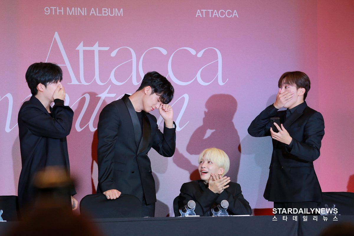 garats17's tweet photo. SVT's reaction if they will rank first place on billboard:

@pledis_17 #세븐틴 #SEVENTEEN #Attacca  #SVT_Rockwithyou https://t.co/kCiyLvLjHW