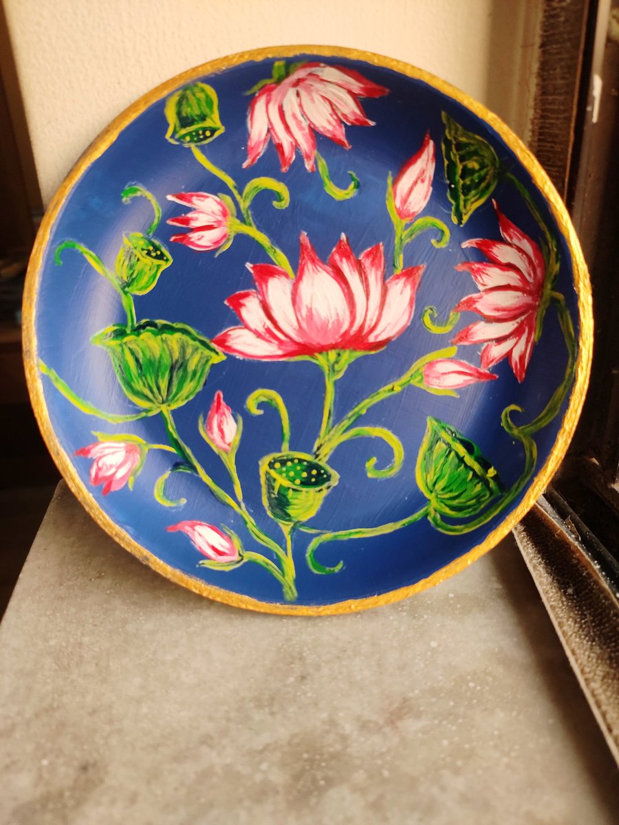 aparajita_arora's tweet photo. Like the Lotus flower born out of the mud, we must honour the darkest parts of ourselves and the most painful of our life's experiences, because they are what allow us to birth our most beautiful self.
- Debbie Ford
Visit https://t.co/24TZ1P4pnp
#debbieford #painting #HomeDecor https://t.co/yX6fxsiFPs