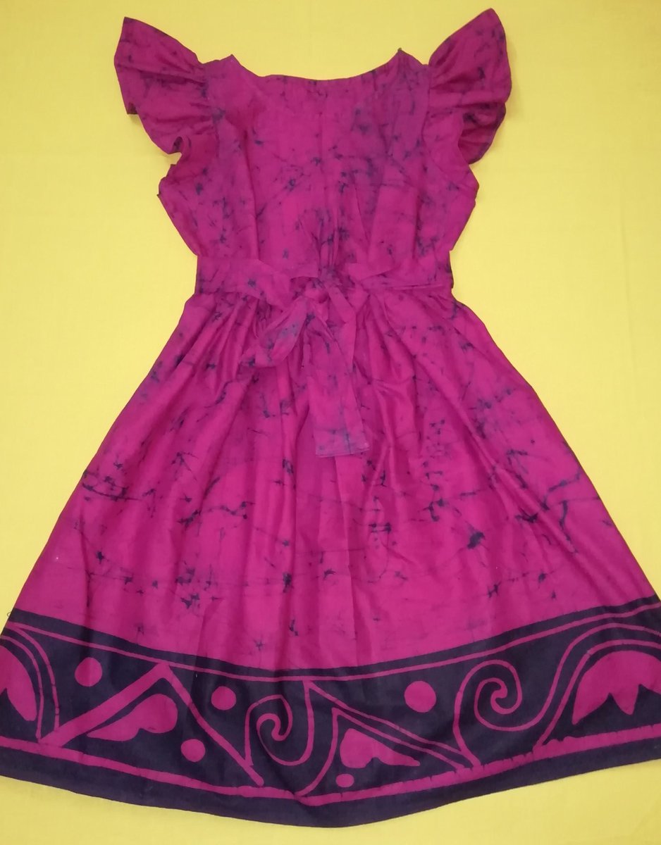 De__Collections's tweet photo. #DesikaCollections❤️#DeCo #Trendy
#Ladies #Fashion #Cotton #Bathik
#RopelRose
1350/=🌷

By @Wind_Desika https://t.co/hP9c3Aq8Dg