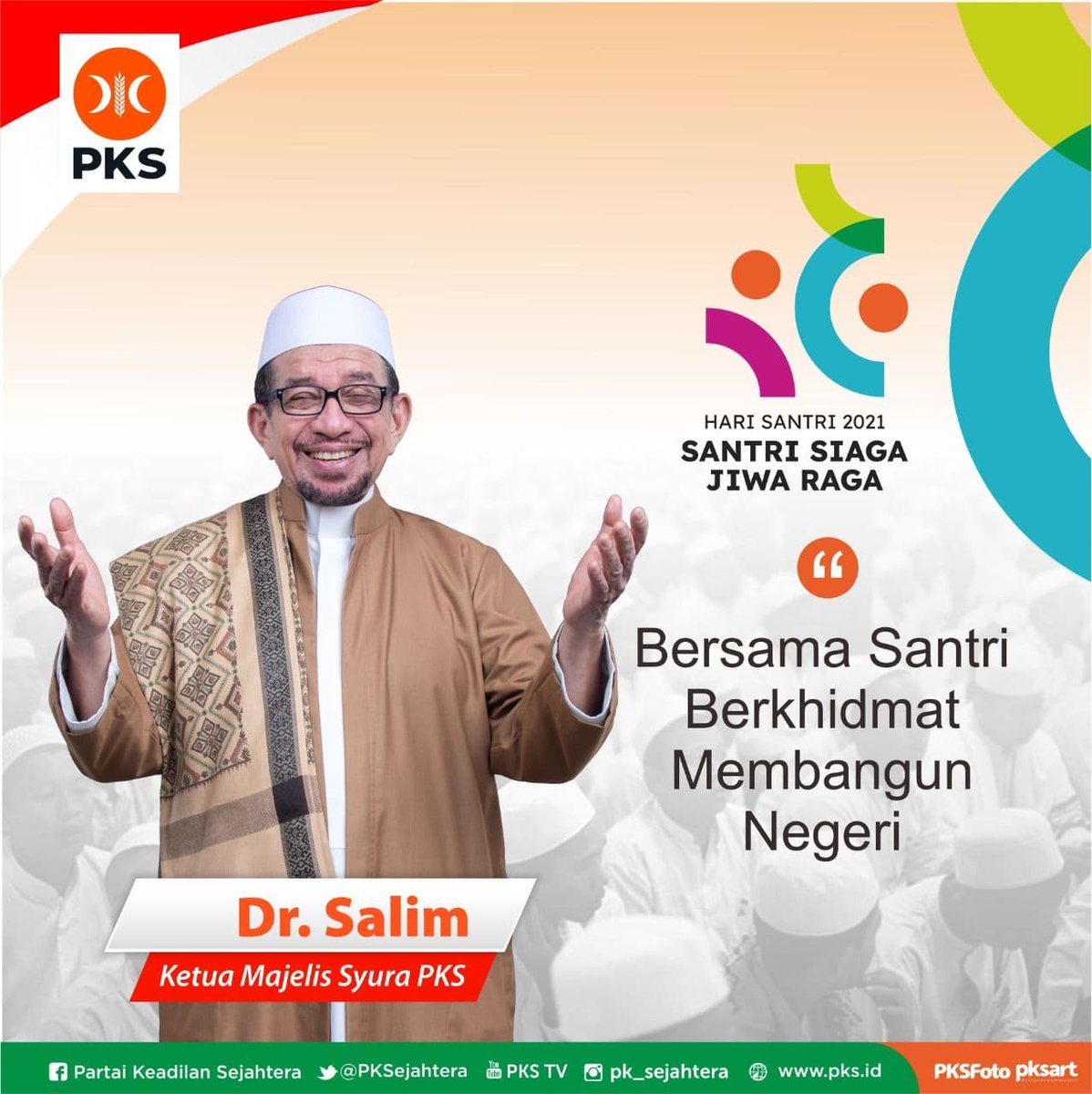 Selamat Hari Santri Nasional. Semangat menapaktilasi perjuangan para santri. 76 tahun yang lalu, tepatnya 22 Oktober 1945, para santri membulatkan tekad dan bergerak penuhi seruan Resolusi Jihad KH Hasyim Asy'ari untuk membela tanah air.

#HariSantri #harisantri2021