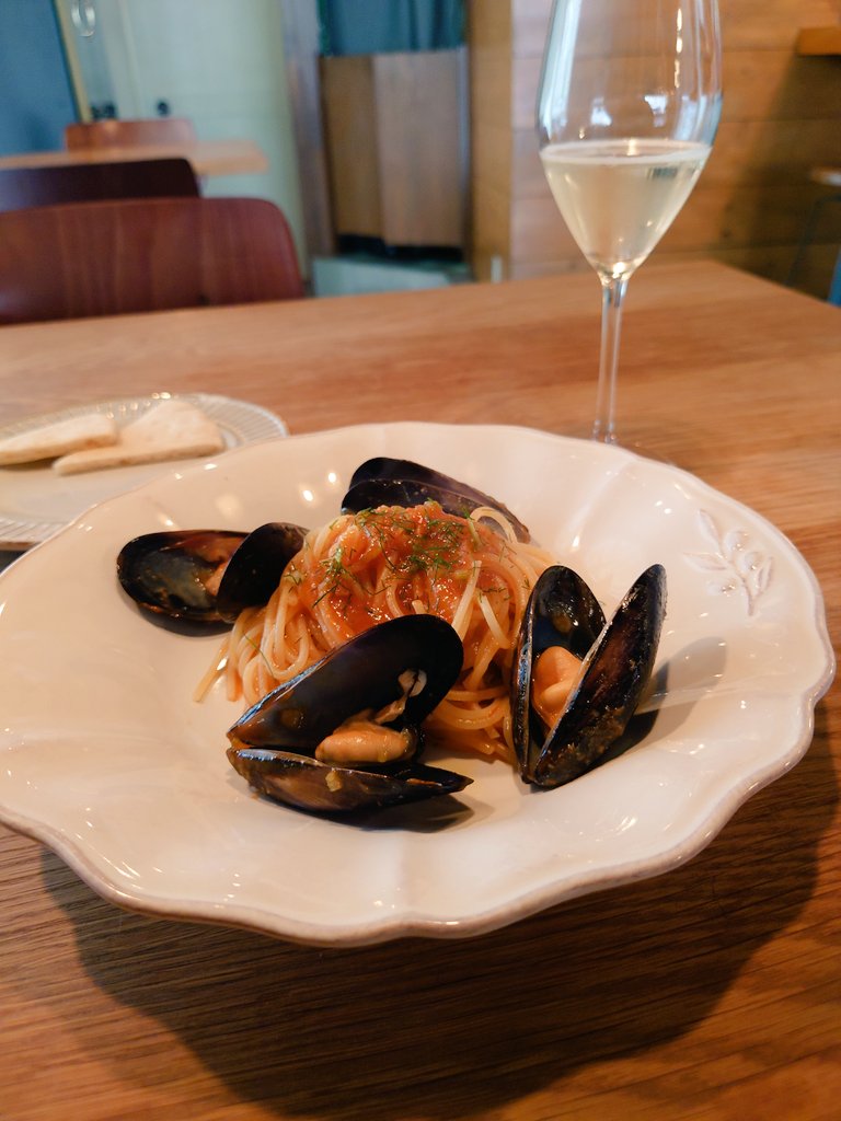 m20201228m's tweet photo. やぱ昼シャン最高🥂
気になってたお店😍
お野菜とフルーツは勿論
ソース類まですべて美味しかった😋
女子好みの果実酒も種類豊富🍹
コスパもよくて◎
#CLISP #四谷 #新宿 #カリフォルニア料理 #野菜 #シャンパン #ワイン #果実酒 #グルメ #ランチ #ディナー #フルーツ #コース #パスタ https://t.co/SKqyqA1ydl