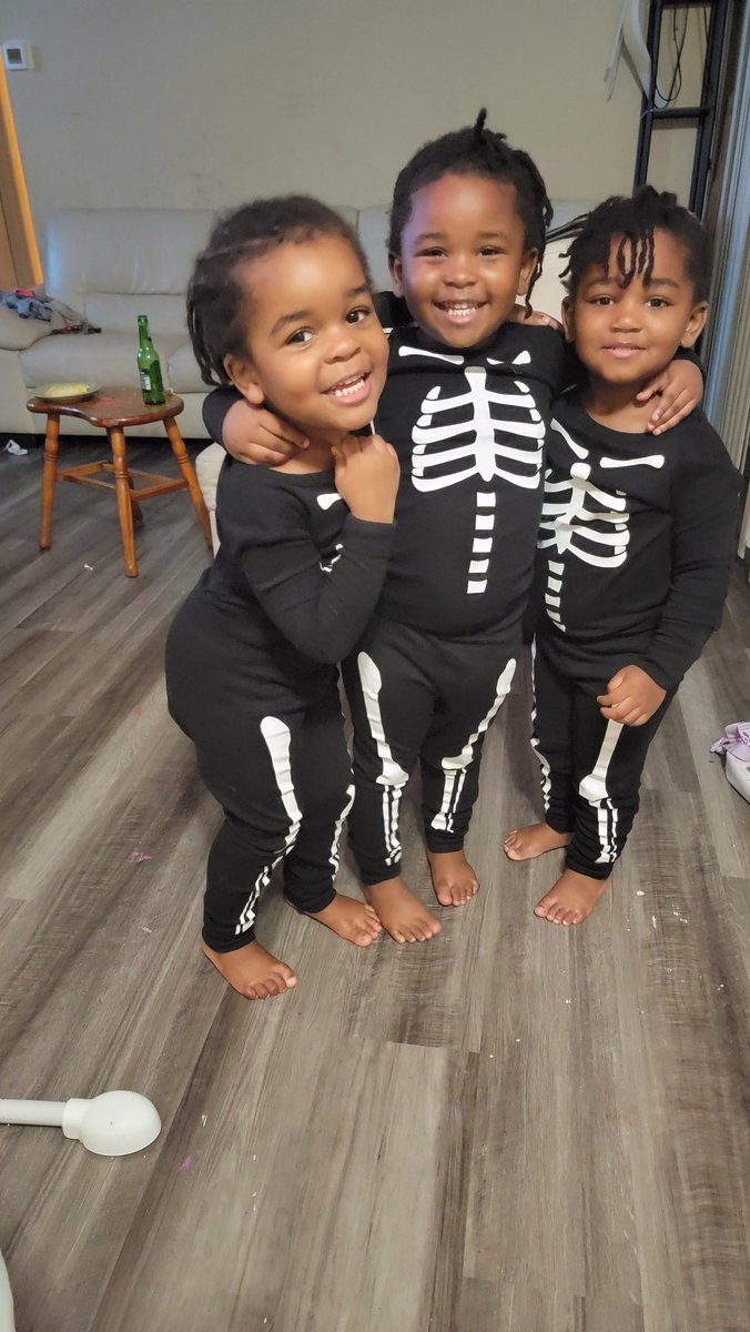 klainda's tweet image. 