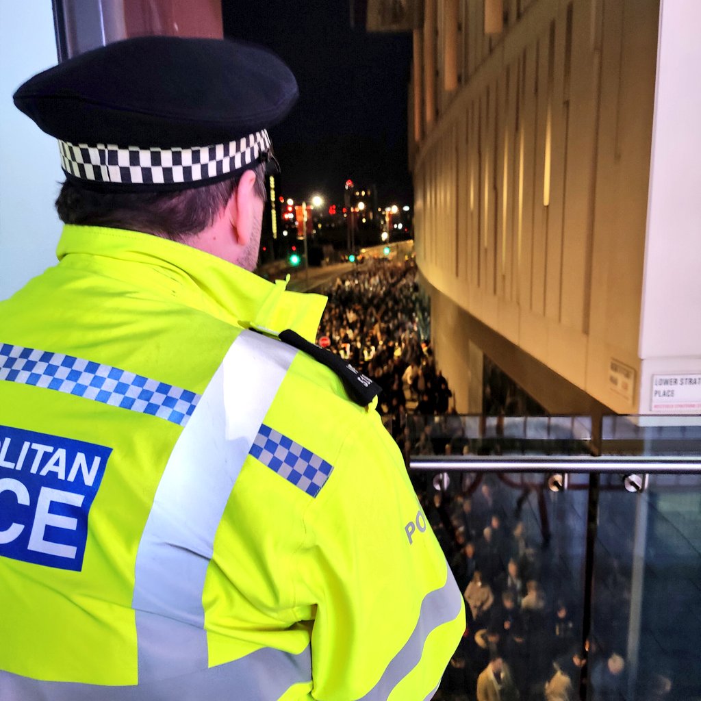 MPSSpecials's tweet photo. From the O's to the Hammers! 

The NE Task Force Public Order Trained Special Constables from   @MPSWForest &amp; @MPSNewham have deployed on two football events this week. #COYO #COYI #NEMSC @leytonorientfc @WestHam https://t.co/upfqdH2uWU