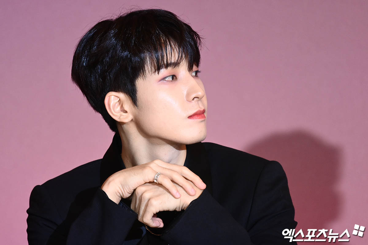 wonubliss's tweet photo. Wonwoo 🖤 #원우 @pledis_17 https://t.co/M4ur8WxzGv