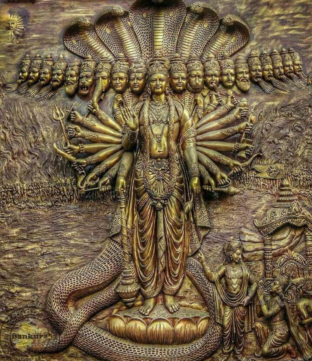 DharmikDeeksha's tweet photo. Bhagwaan Krishna's Virat Swaroop !! https://t.co/NYGLmhxMCt