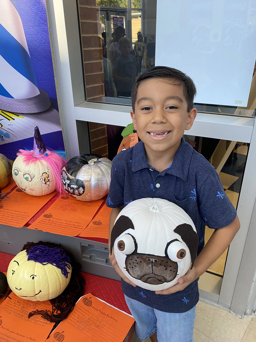 THEDrakeTigers's tweet photo. Cute little pumpkins!  @_THETigers https://t.co/xsU8UVfhiJ