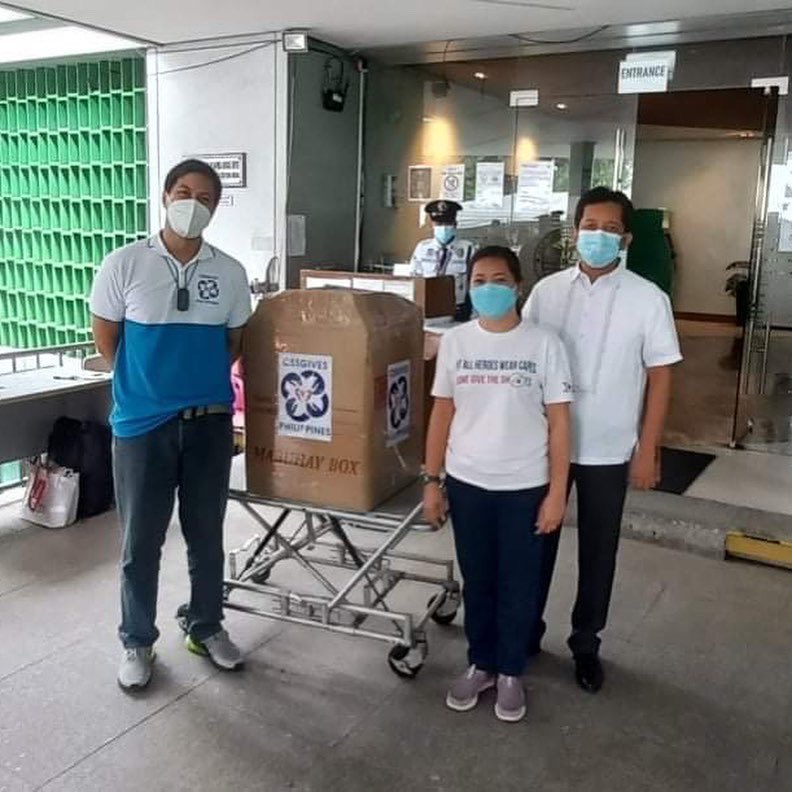 css_ph's tweet photo. Project HCW Relief Day 32 - hot meals delivered to our Covid front line heroes at the Ospital ng Maynila
#Care #Share #Serve #Give #Bayanihan #HCWRelief https://t.co/CV94aSZTuI