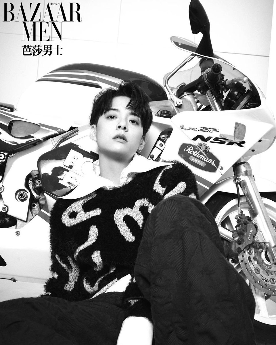 enhypenrjay's tweet photo. #⃞AJOL_LLAMA

on the cover of Bazaar Men China’s Nov issue. CAN I GET A VROOM VROOM!?!? 🏍💨 https://t.co/GTT9zrTyKE