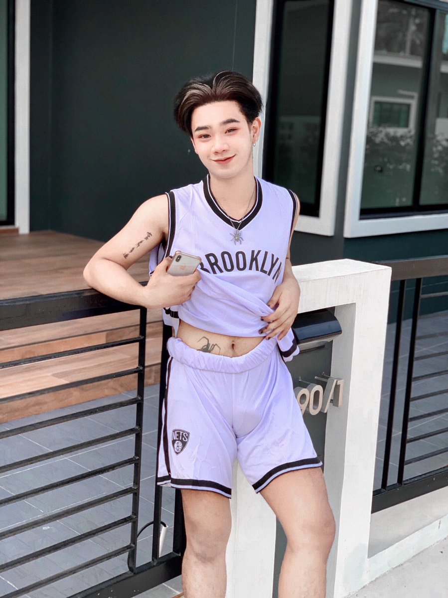 ___skyntp's tweet photo. ลองจับไหม 😛 https://t.co/LTGYluSAmC