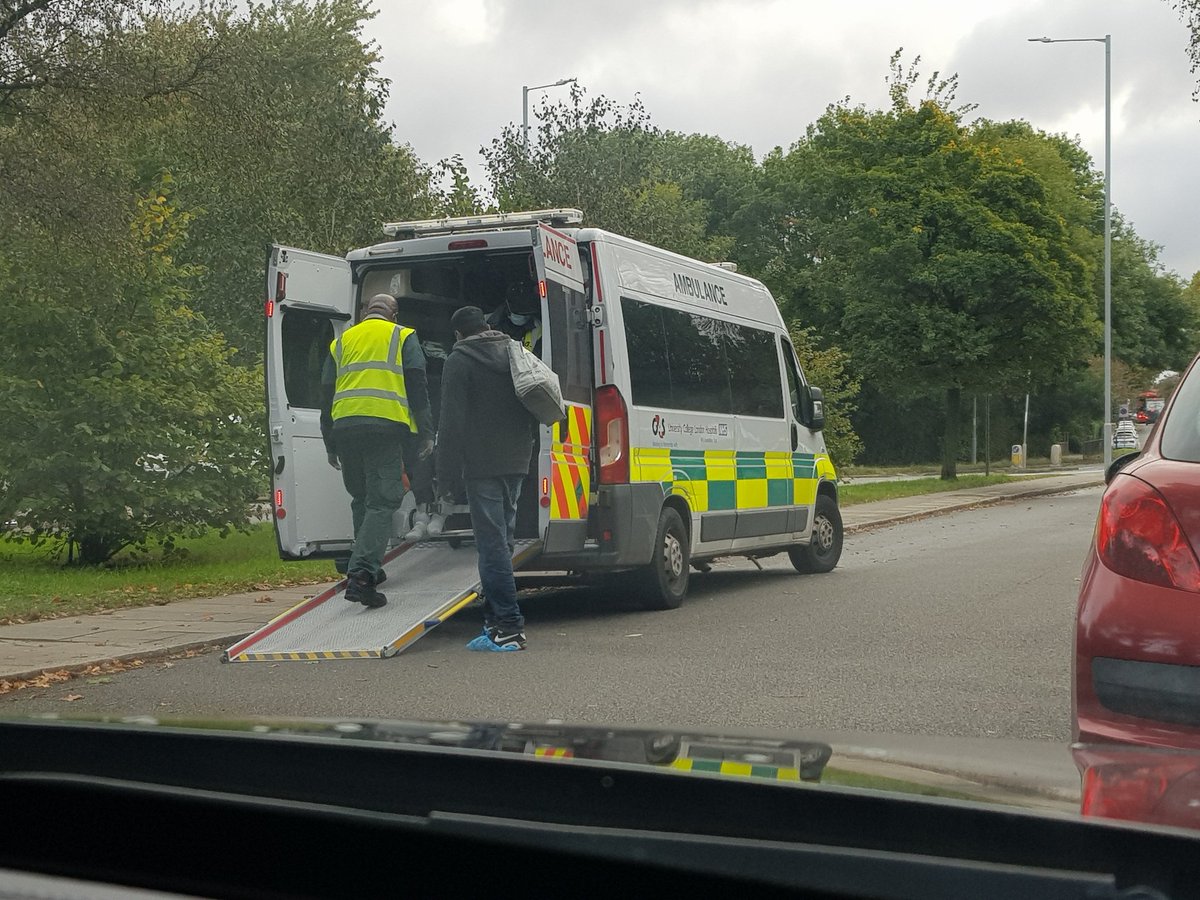 sportcareaccess's tweet photo. S.C.A. News: Caring ambulance #Paramedics for the #NHS Service @NHS @Ldn_Ambulance assist #pensioner with medical care/admission to treatment in North London today.Encouraging older people to protect from #COVID is vital for
better #health. Support 
@TTATradetoAid project. #NHS https://t.co/wzJ5xka4TJ