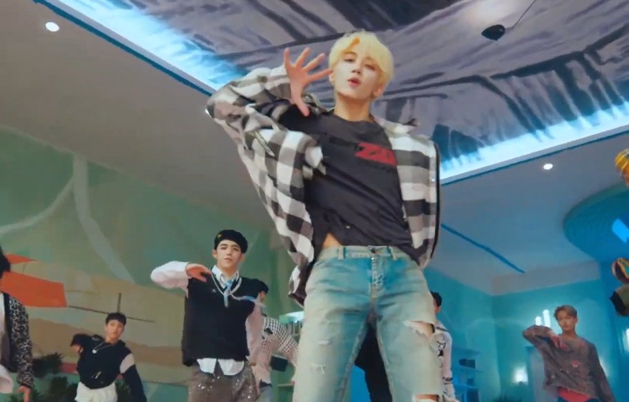 cheatinghannie's tweet image. ATTACCA DID THIS TO JEONGHAN !!!