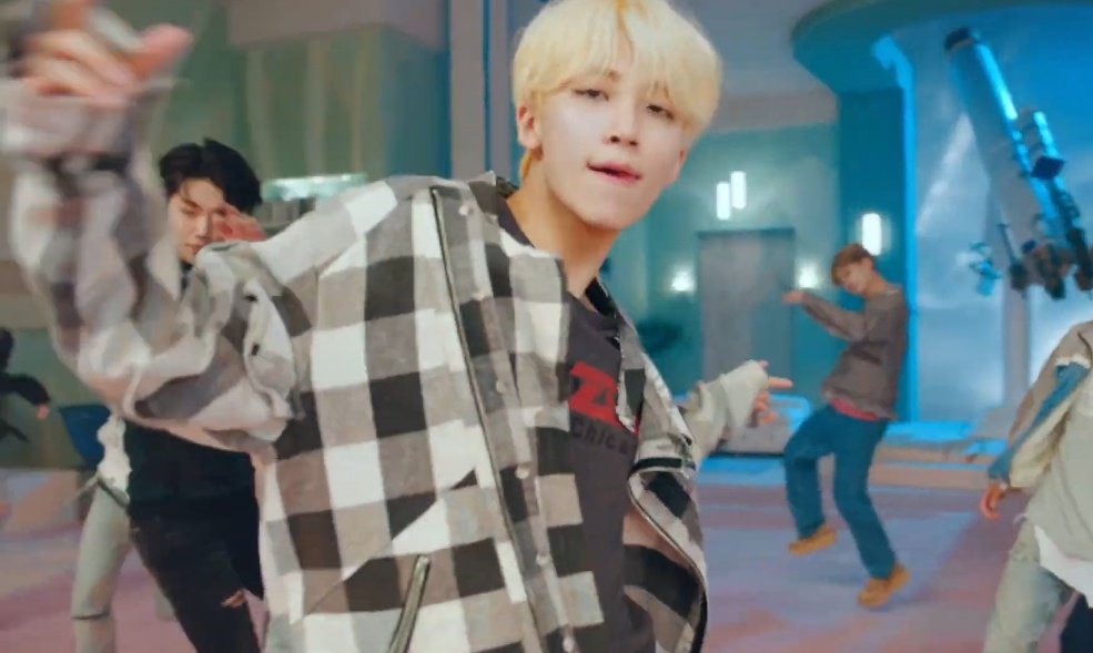 cheatinghannie's tweet image. ATTACCA DID THIS TO JEONGHAN !!!