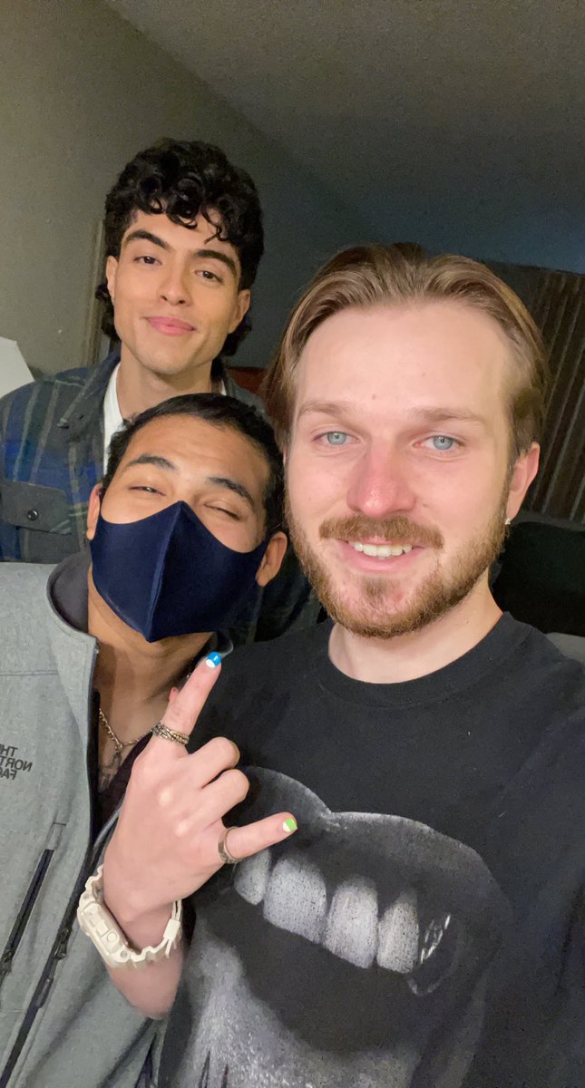 Dylananderson98's tweet photo. Before seeing ⁦@machinegunkelly⁩ kill it in Oregon https://t.co/DaYrL9ZcMX