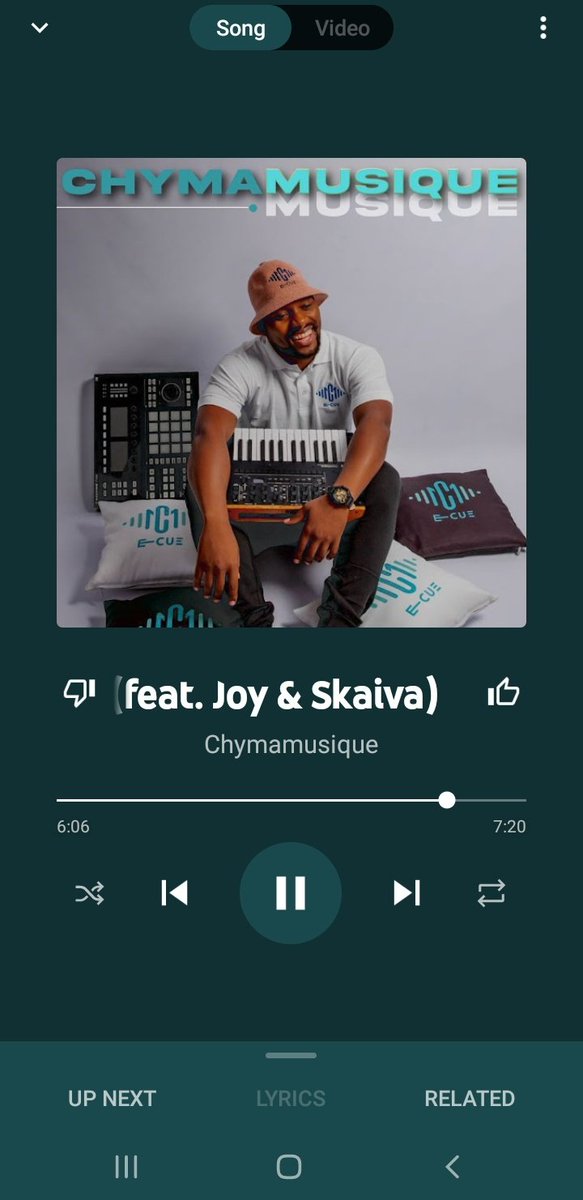 emdeep101's tweet photo. Yaz @Chymamusique as Im listening to "Musique" for the third time fully throughout without skipping just to make sure I wasn't sold on just the hype I just think of our friend u Vha(Valencia) esethi "we shabangu relax u Collen uyadedela inumber"
Soulful house is well kept 😭❤❤ https://t.co/W3yBdHo3VI