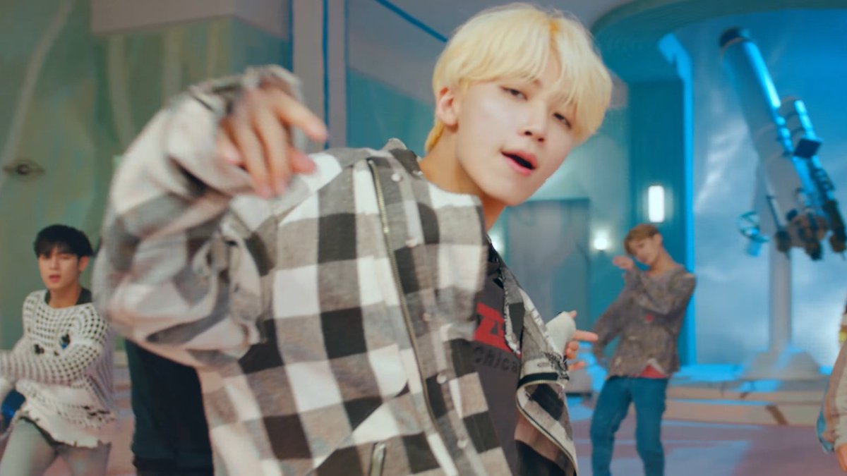 wonubliss's tweet photo. Yoon Jeonghan 😭😭😭😭 #정한 @pledis_17 https://t.co/NoTc3l7u3O
