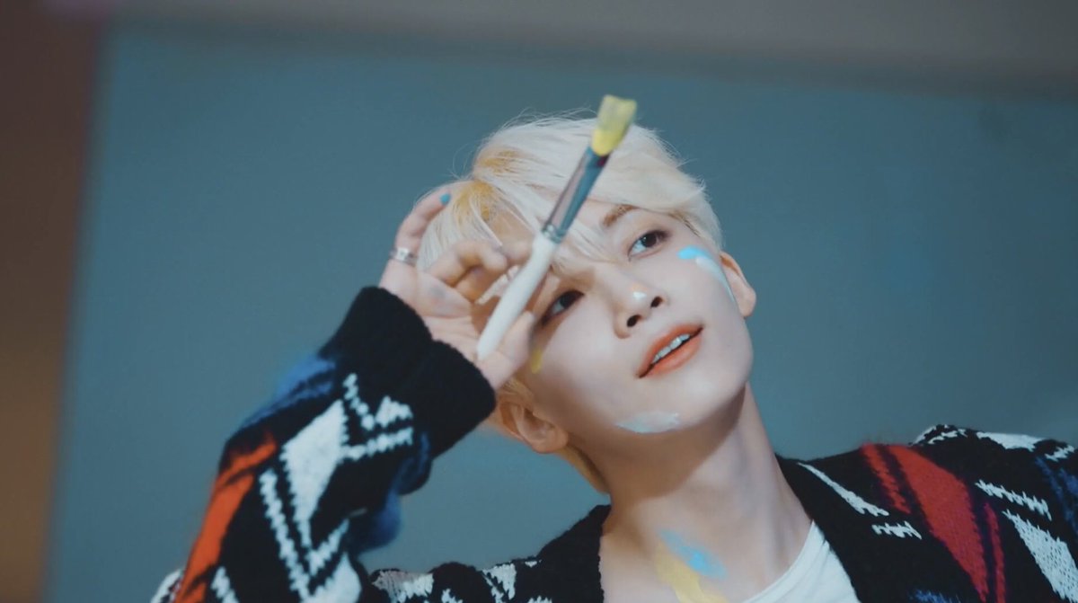 won___u's tweet image. yoon jeonghan was the art school boy I signed up for but never got ??? can I get a refund for college pls this should be the benchmark for acceptance !!