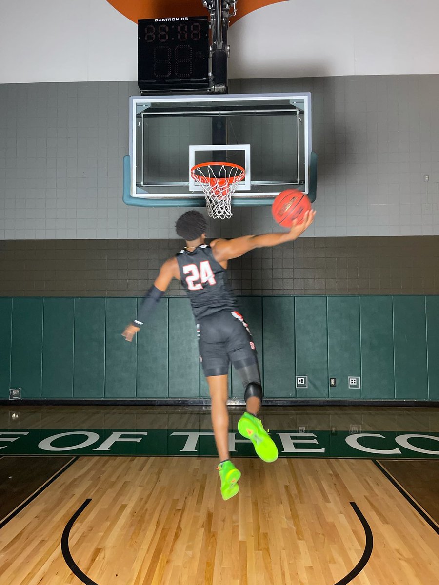First college season officially underway AGTG🕺🏾💫 <a href="/UTDALLAS_MBB/">UT Dallas MBB</a>