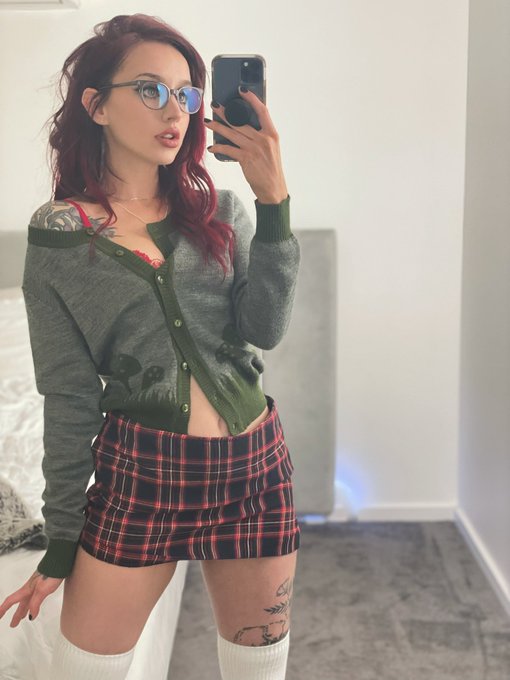 Grinning because she&rsquo;s out of lockdown 🎉🎉🎉 check out more of this set on my site 💋 https://t.co/UPah