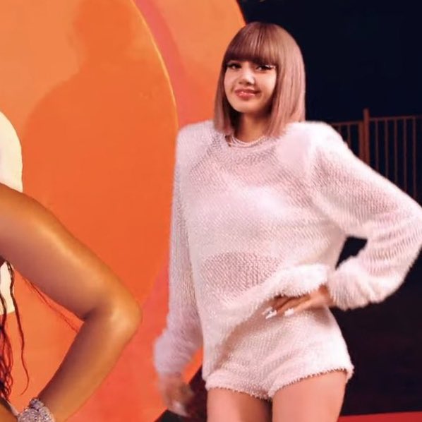 BlackChurras's tweet photo. Yo cuando mi mamá me llama para que su amiga vea que ya estoy grande #SOLM #Sxygirl
#SG #SnakeOzunaLisaMegan https://t.co/qyJWDLBT05