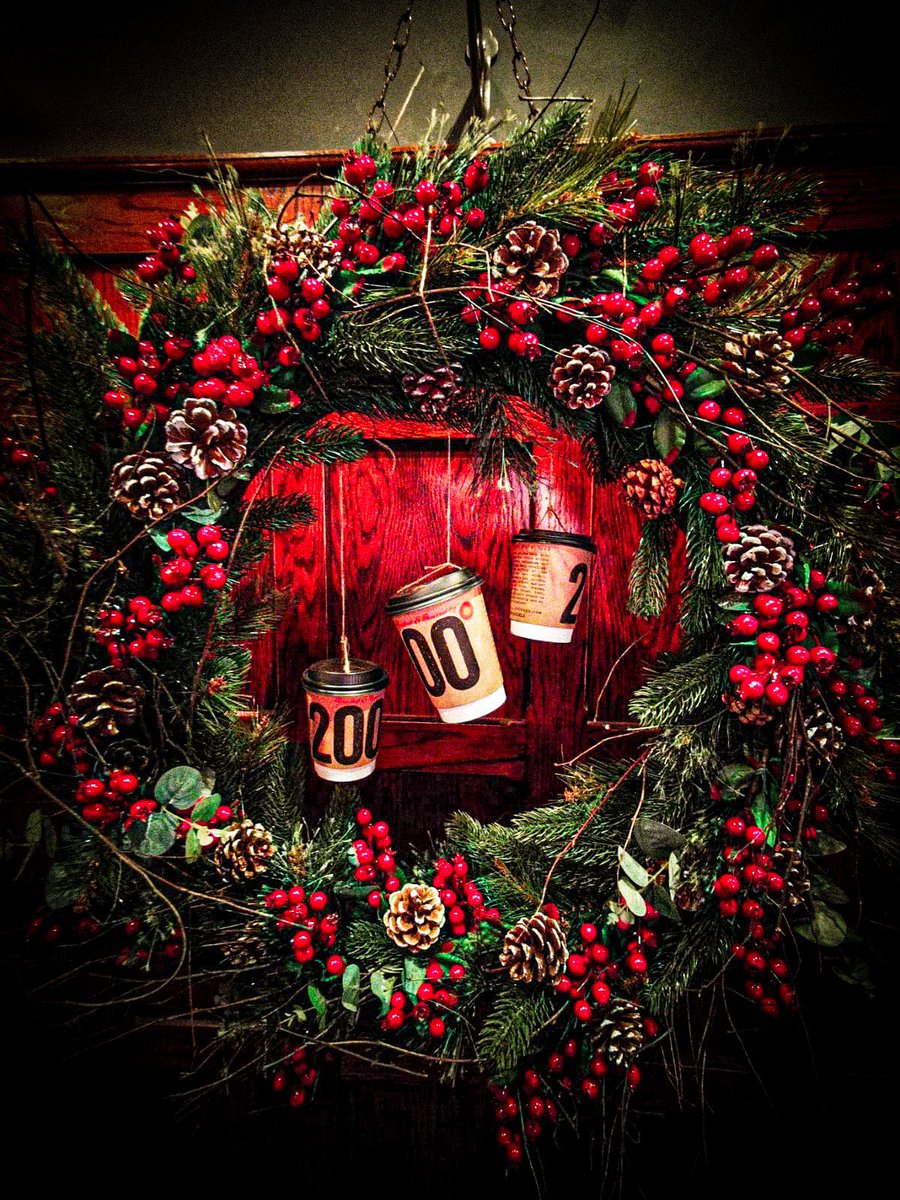 200Degs's tweet photo. Very excited to be taking booking for our wreath making evenings in Lincoln on the 17th &amp; 25th of November. Join us and Chambers Florist for this festive evening filled with crafts, mulled wine, mince pies and coffee, of course.🌲🎅🏼

https://t.co/5QkyahOJNV https://t.co/B14IIOodoG