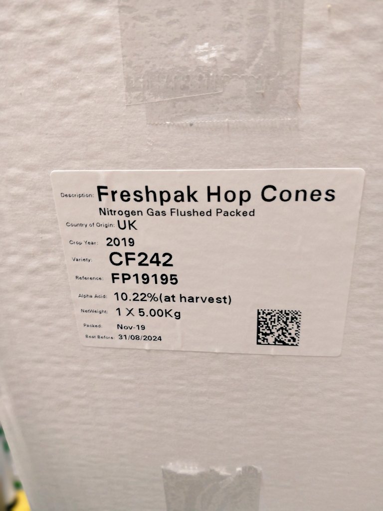 TwiceBrewedCo's tweet photo. Hey @CharlesFaram look what we've been brewing with 👀 an all British hop modern style pale ale. https://t.co/Ve5qZYmhsC