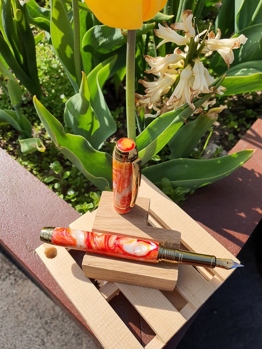 beaupensuk's tweet photo. Hi Everyone, 
This is one of our Handmade Resin Fountain Pens from our Elite range all Handcrafted by ourselves- @beaupensuk in our Lancashire workshop UK
https://t.co/D5l6TwHrbE 
Comes with converter,but you can use a universal cartridge 
Message us if you are interested https://t.co/Y7jsZUdC5o