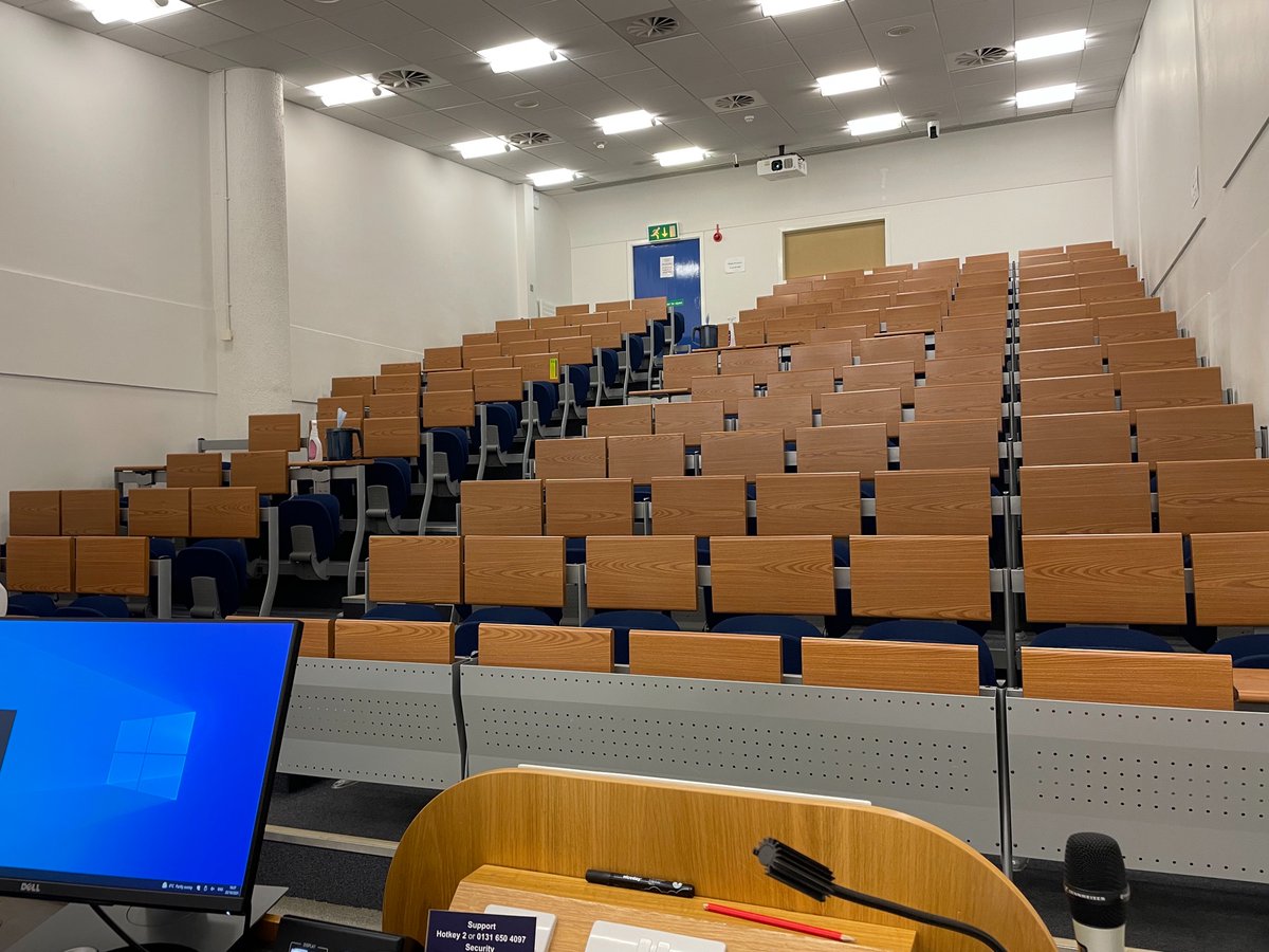 etmacleod's tweet photo. First time back in a lecture theatre for on campus teaching for quite some time https://t.co/Xb7IOxoeiA