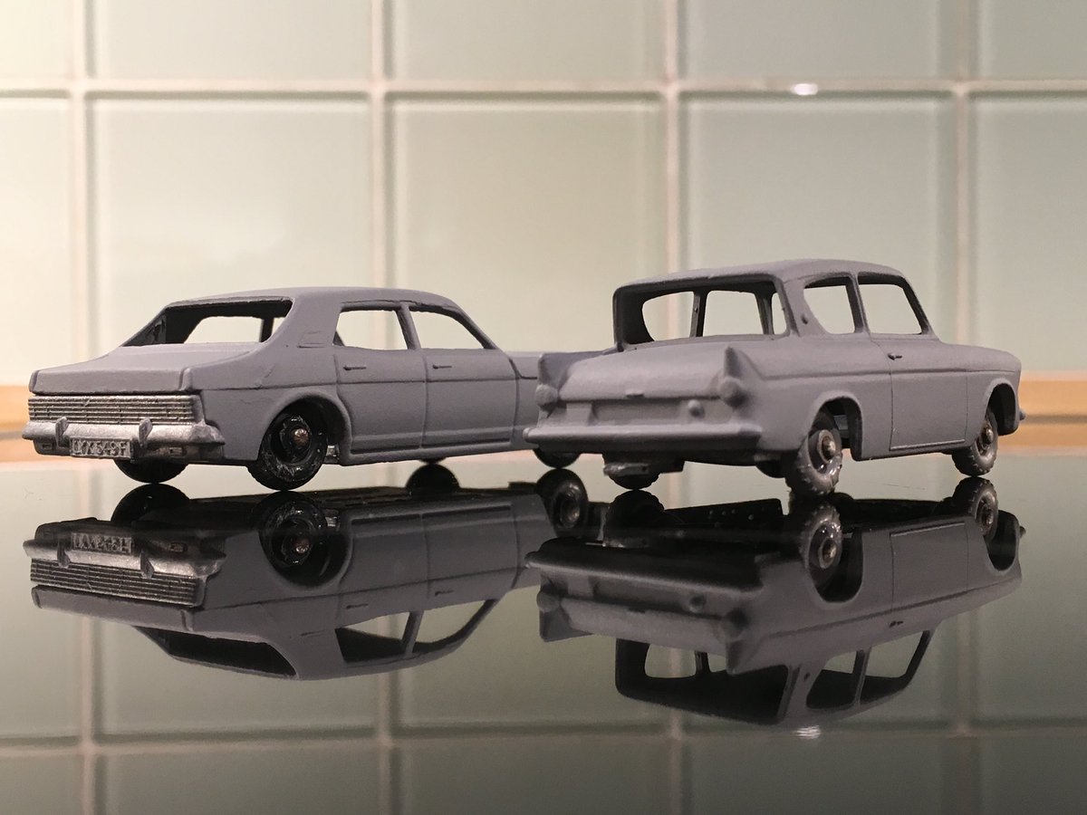 Collectomaniac3's tweet photo. #PrimerCoatFordFriday 🏴󠁧󠁢󠁳󠁣󠁴󠁿👍😎@WeLoveDiecast @diecastaddicts @SharpbluePix @Banjoman2011 @ChallengerJoe @etdweasel @car_malarkey https://t.co/pL8rV2CTuk