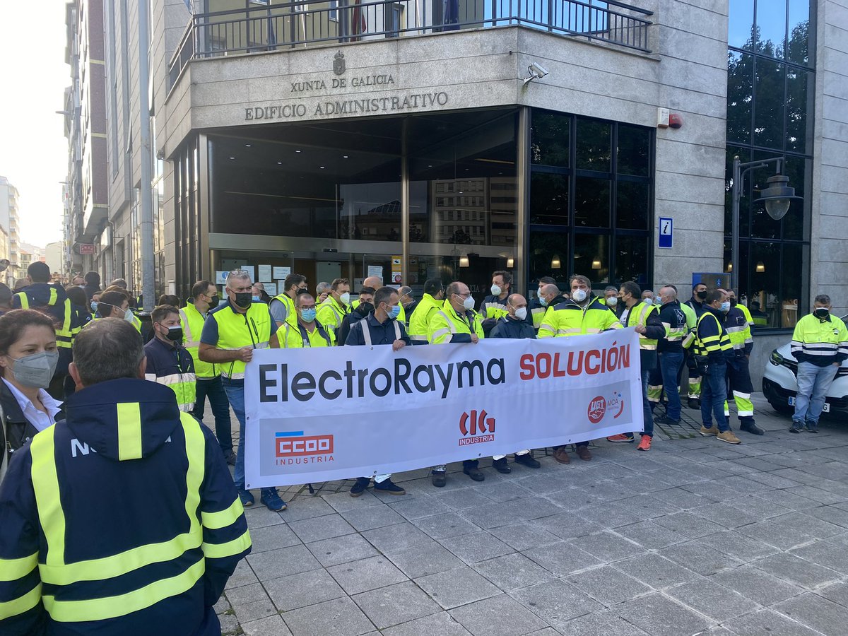 PCGalicia's tweet photo. Dende o núcleo de Ferrolterra do PCG, amosamos total solidariedade coa plantilla de #ElectroRayma e facemos nosas as súas reivindicacións. Chamamos á unidade de acción de todos os traballadores do naval, tanto auxiliares como da principal, en #Ferrolterra e no resto do Estado https://t.co/EgDbFaftoY