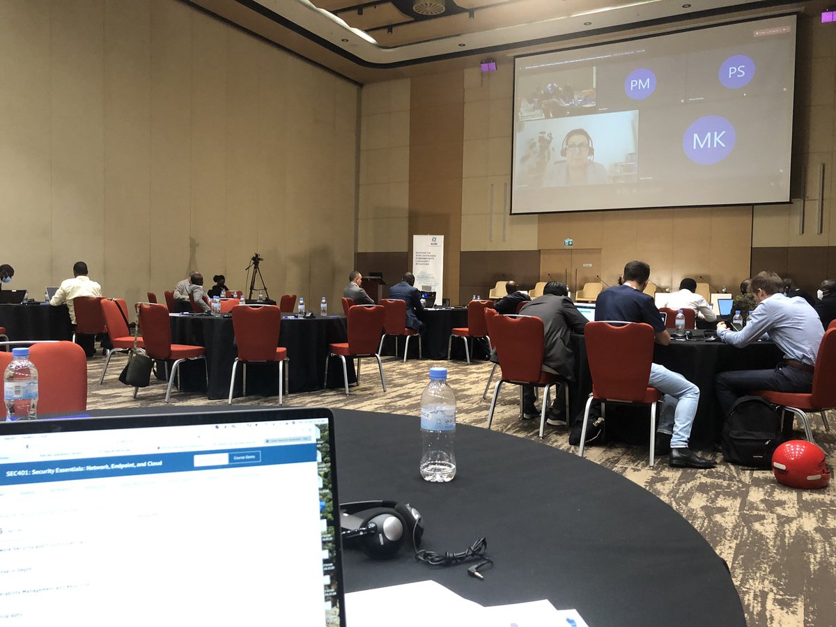 joel_kdb's tweet photo. Very pleased to have participated in this conference on cyber security of finance. It was a good time of sharing with researchers. Doctors who shared their research topics on safety.

#sam2021 #financecybersecurity https://t.co/aqFG2NlSZk