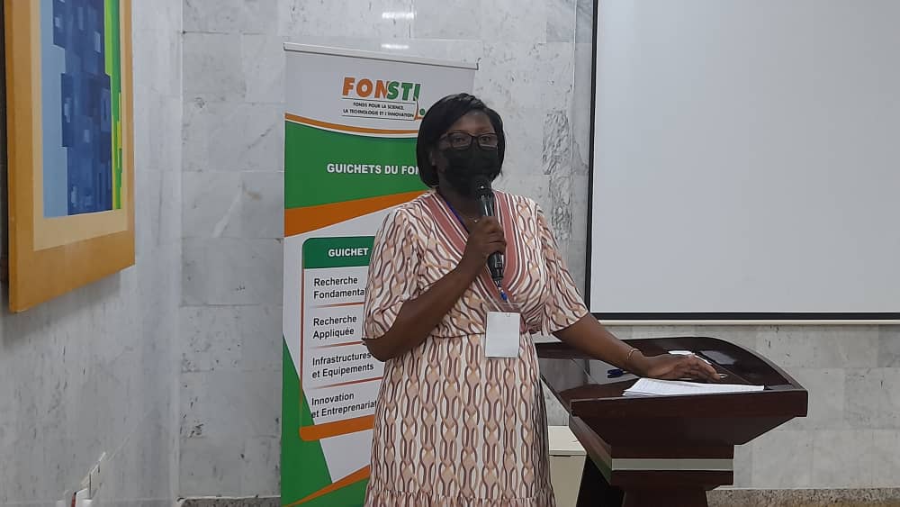 Yaya_Sangare1's tweet photo. Atelier de réflexion sur le #ranking des universités ivoiriennes : j'assiste en ce moment à la restitution des travaux en commission.
La clôture de l'atelier est prévue pour la mi-journée.
#FONSTI #PASRES #NRF #SGCI #recherchescientifique #ranking #universitychallenge https://t.co/DvmBsoPV71